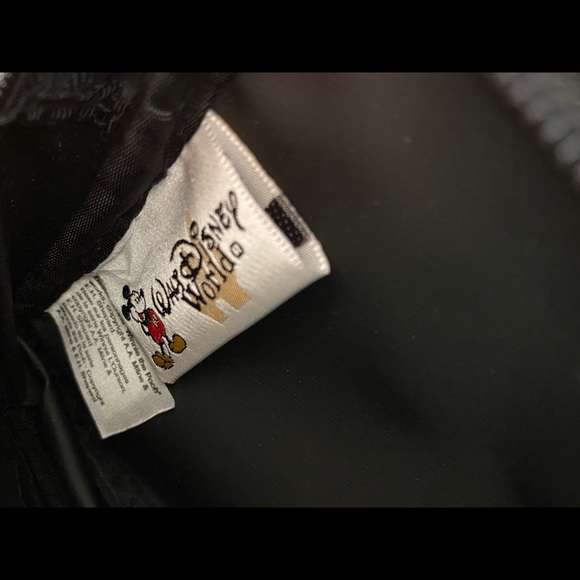 Disney Tigger fanny pack - Picture 4 of 5